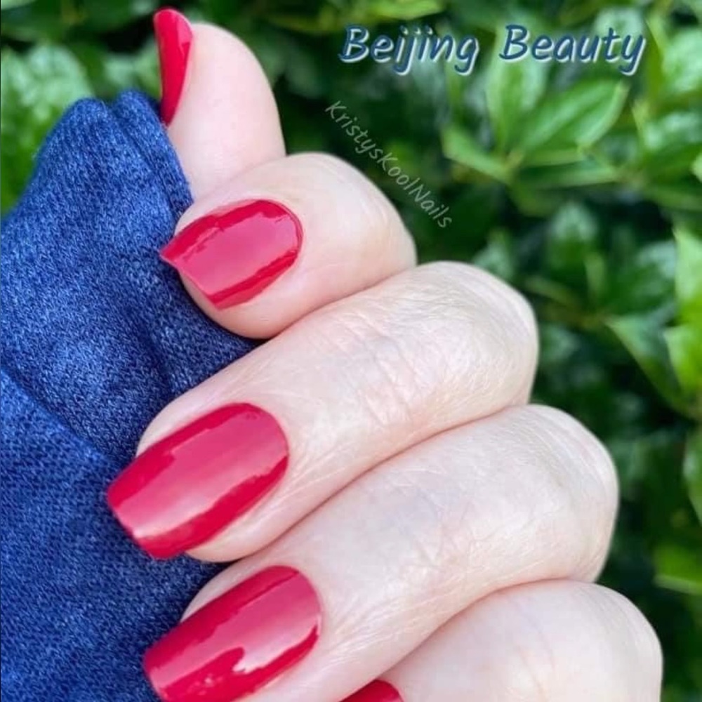 Color Street: Beijing Beauty (Petite) | Classic Red Solid Elegant Timeless Fall